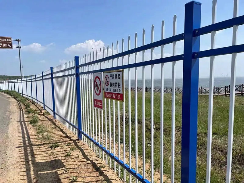 三橫杠鋅鋼護欄規(guī)格